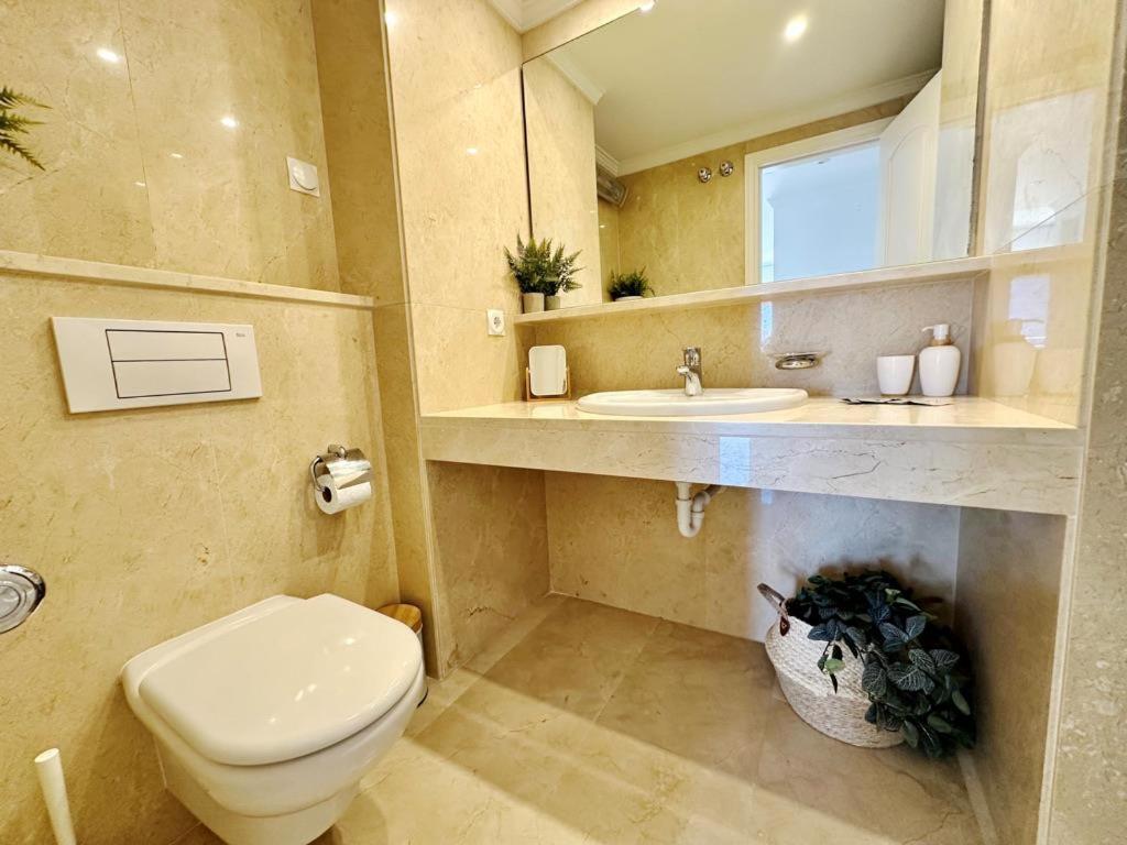 Atico Frontal Al Mar Con Piscina Privada By Homeprive Дения Экстерьер фото